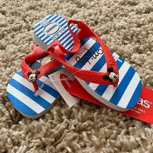 Havaianas Toddler Mickey Mouse Sandals **NWT**